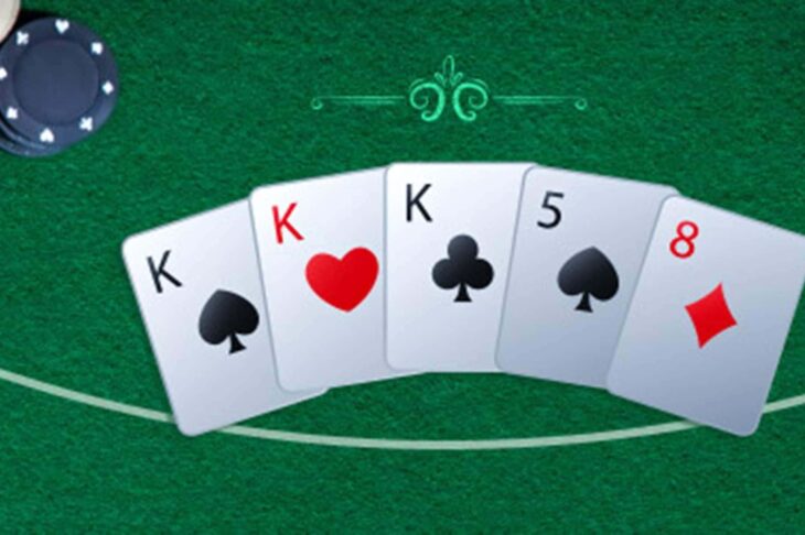 What is the Probability That a Five-Card Poker Hands Does Not Contain the Queen of Hearts?